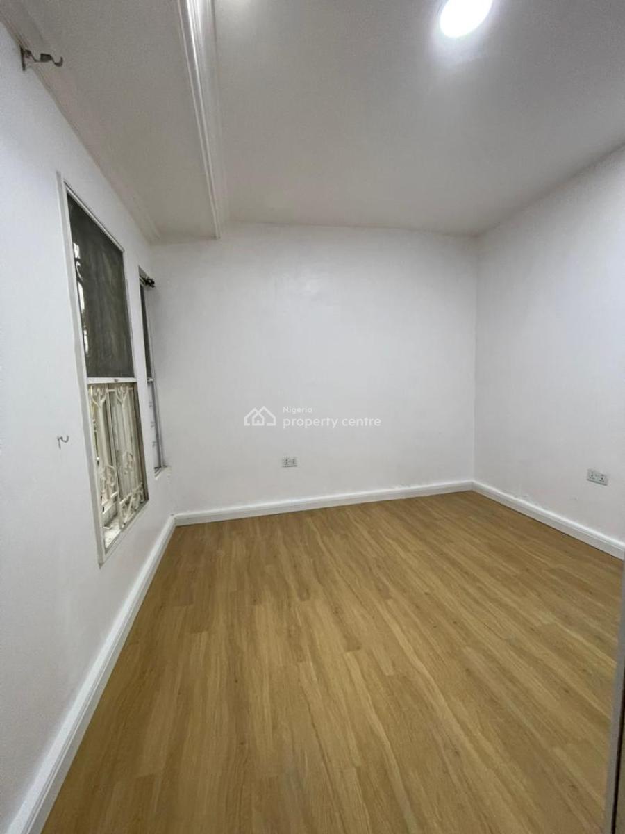 Luxury Sharp Renovated 2 Bedroom Apartment, Admiralty Way, Lekki Phase 1, Lekki, Lagos, Flat / Apartment for Rent