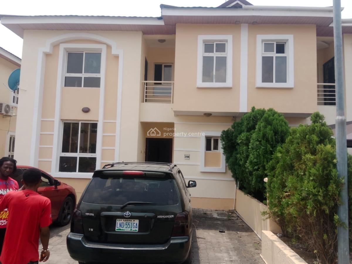 Well Maintained 4 Bedroom Semi Detached House with Bq, Bourdillion Court Chevron Drive, Lekki, Lagos, Semi-detached Duplex for Rent