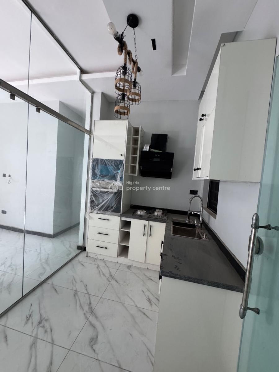 Fully Serviced 2 Bedroom Apartment, Off Freedom Way, Lekki Phase 1, Lekki, Lagos, Flat / Apartment for Rent