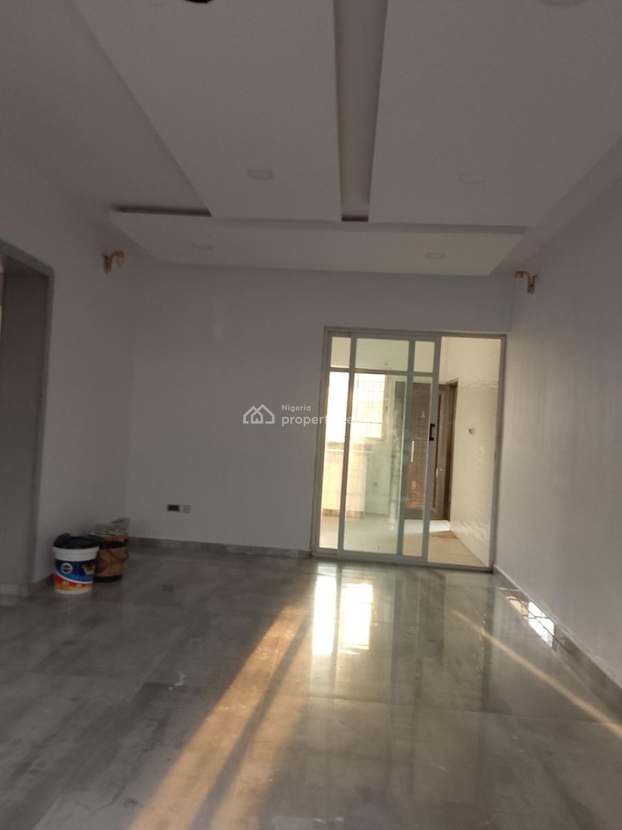 2 Bedroom Apartment, Lafiaji ,off Orchid Road, Lekki, Lagos, Flat / Apartment for Rent