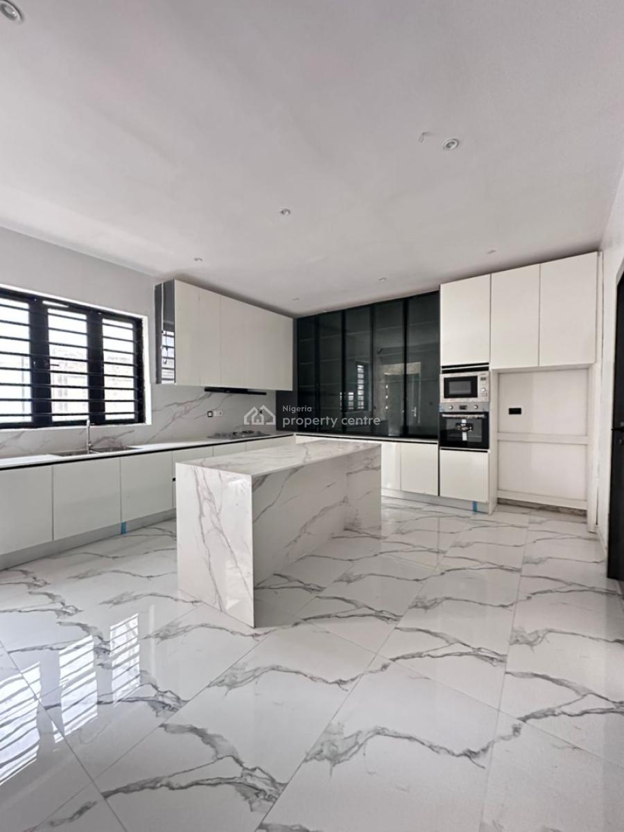 Spacious  4 Bed  Semi-detached with Pool + Bq, Ikota, Lekki, Lagos, Semi-detached Duplex for Sale