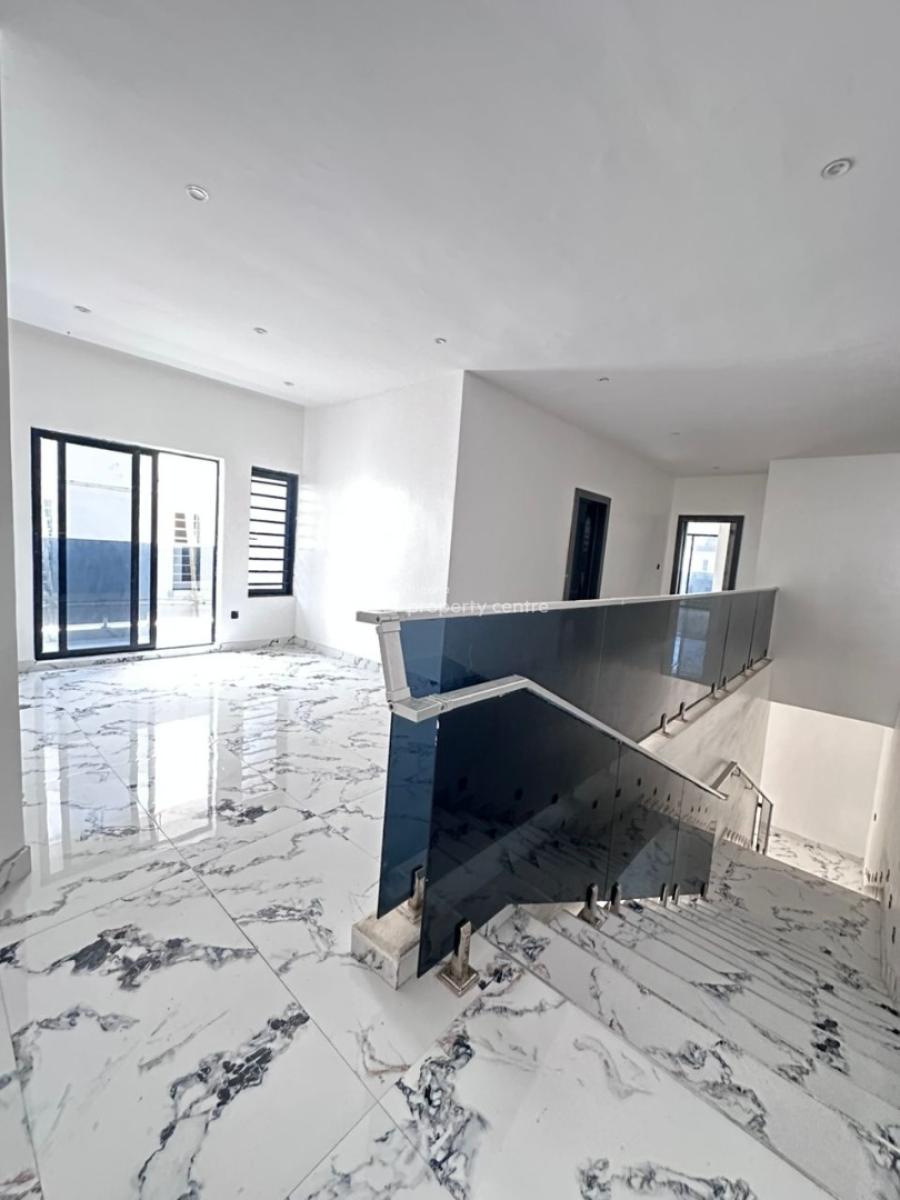 Spacious  4 Bed  Semi-detached with Pool + Bq, Ikota, Lekki, Lagos, Semi-detached Duplex for Sale