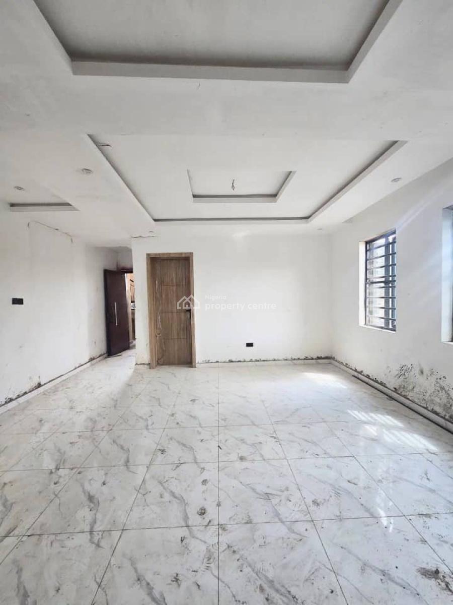 Two Bedroom Apartments, Yaba, Lagos, Flat / Apartment for Sale