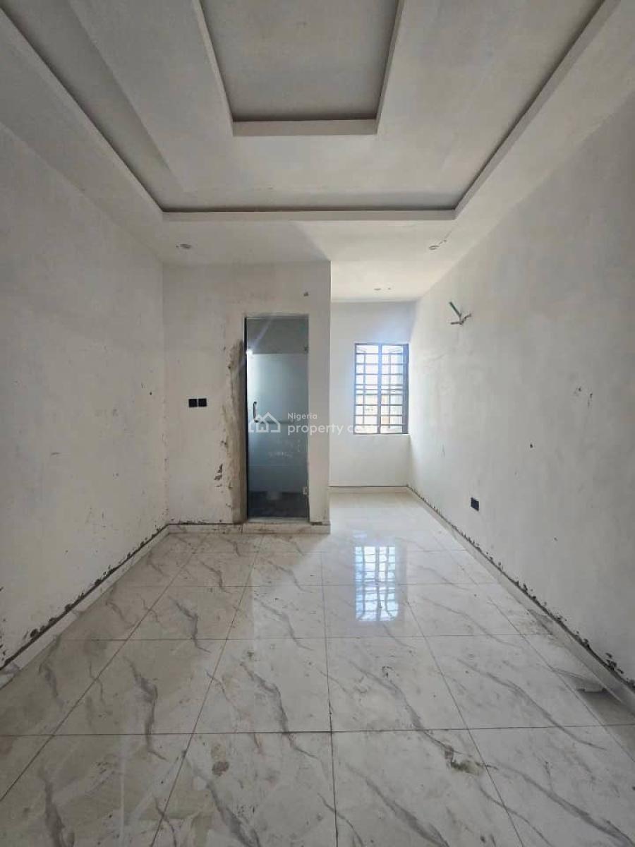 Two Bedroom Apartments, Yaba, Lagos, Flat / Apartment for Sale