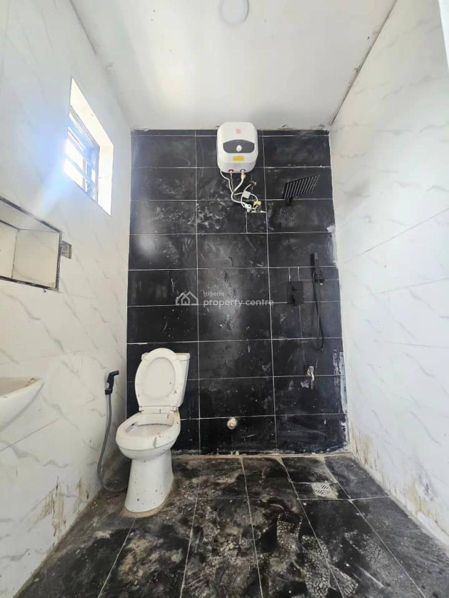 Two Bedroom Apartments, Yaba, Lagos, Flat / Apartment for Sale