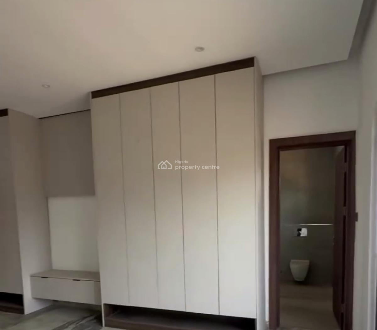 5 Bedroom Semi Detached Duplex with Bq, Asokoro District, Abuja, Semi-detached Duplex for Rent