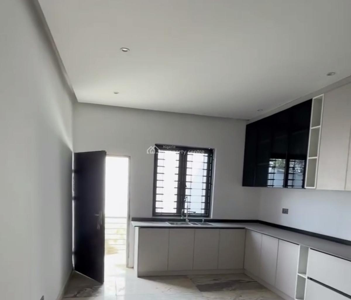 5 Bedroom Semi Detached Duplex with Bq, Asokoro District, Abuja, Semi-detached Duplex for Rent