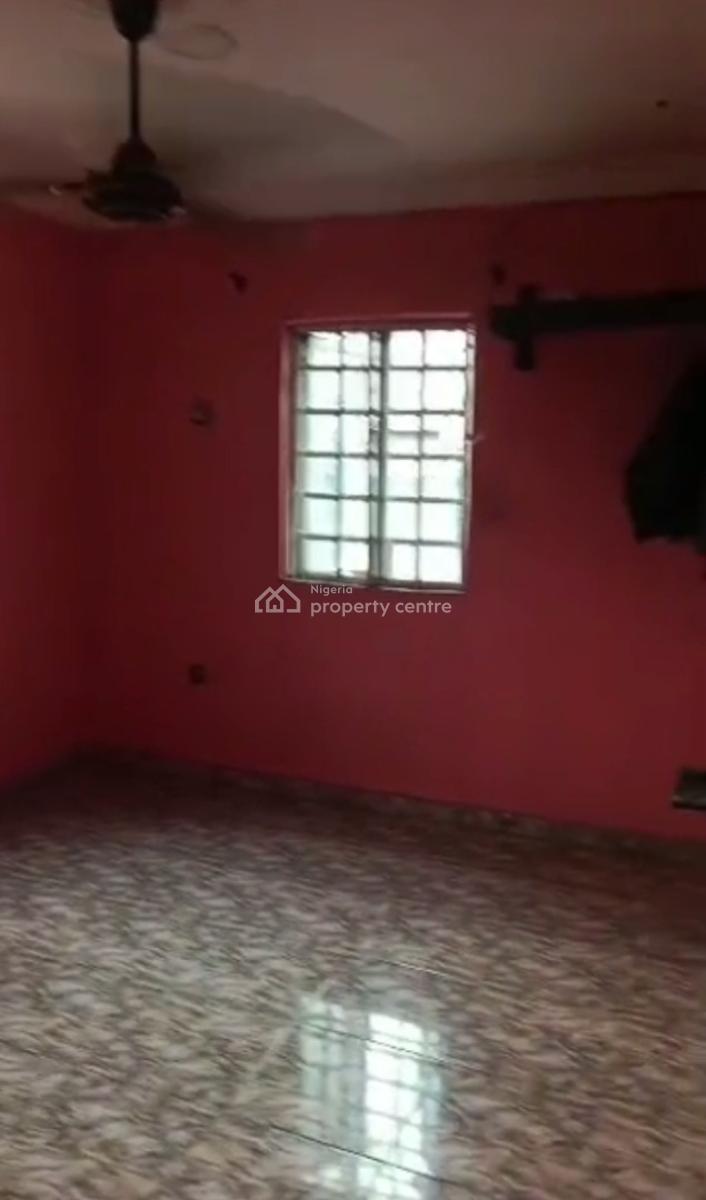 Spacious Standard 2 Bedroom Apartment with Car Pack, Adekunle, Yaba, Lagos, Flat / Apartment for Rent