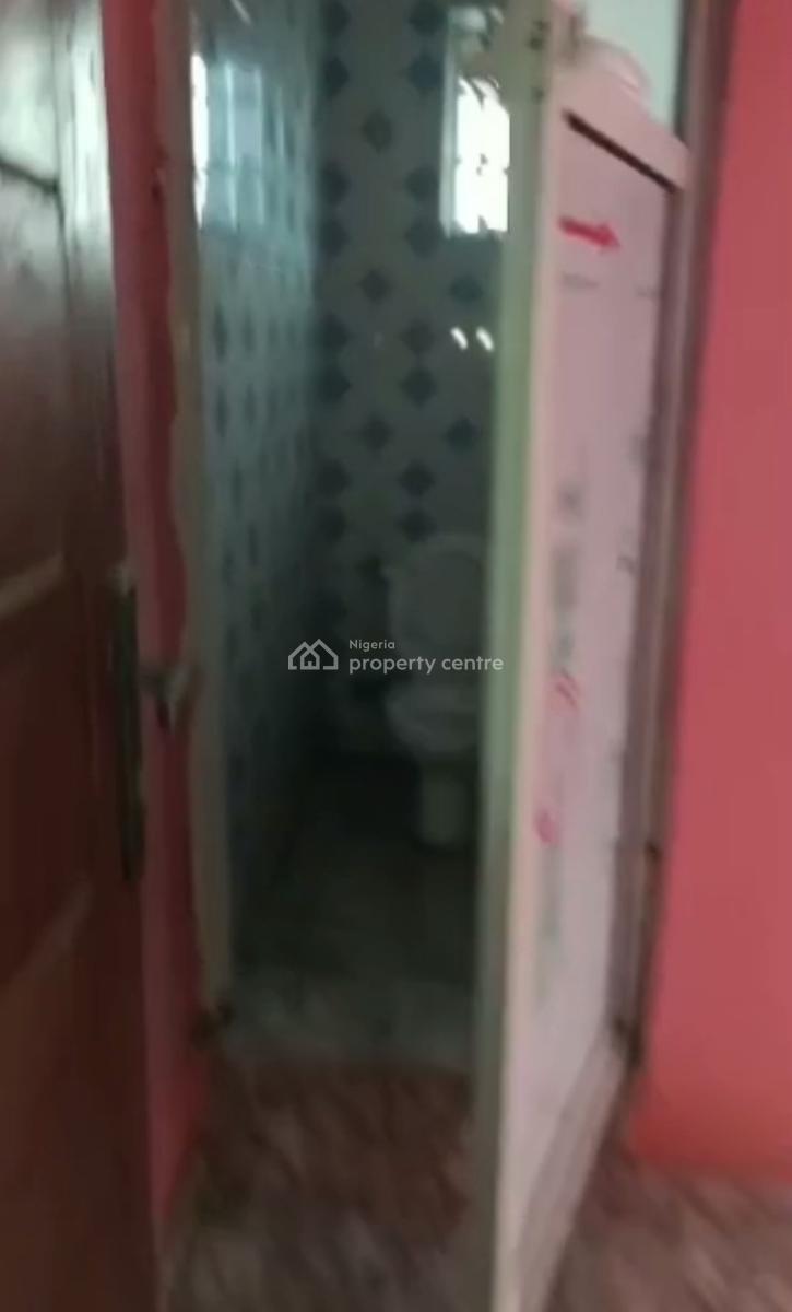 Spacious Standard 2 Bedroom Apartment with Car Pack, Adekunle, Yaba, Lagos, Flat / Apartment for Rent