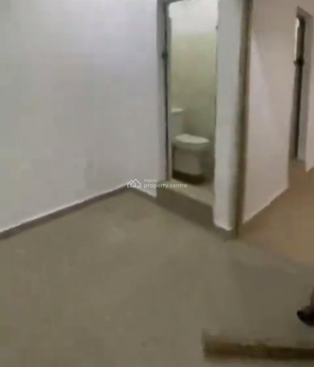 Standard, Spacious, Well Maintained One Bedroom Apartment, Ebute Metta, Yaba, Lagos, Mini Flat (room and Parlour) for Rent