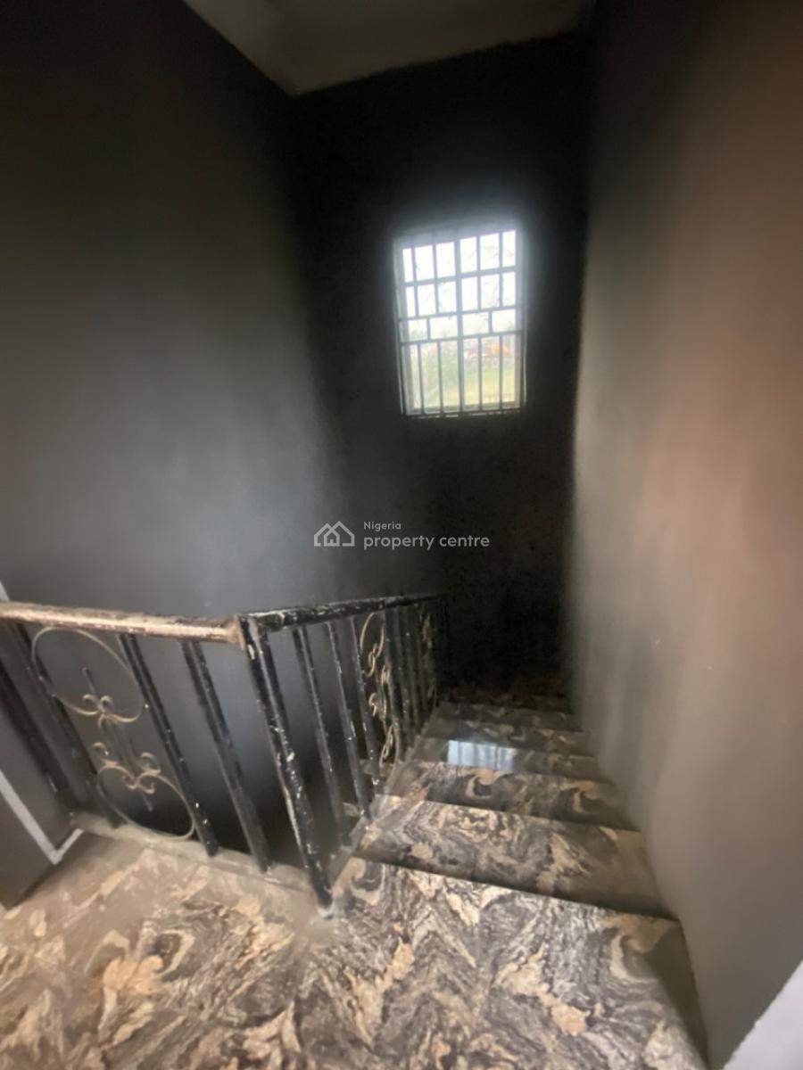 Clean Self Contained Apartment Upstairs with Good Light, Off Rumuokwurusi Tank Flyover Elimgbu, Port Harcourt, Rivers, Self Contain (single Rooms) for Rent