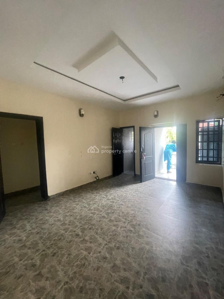 Massive 2 Bedroom Apartment Upstairs on Interlocked Road, Located at Sangotedo,road Interlocked,personal Prepaid, Sangotedo, Ajah, Lagos, Flat / Apartment for Rent