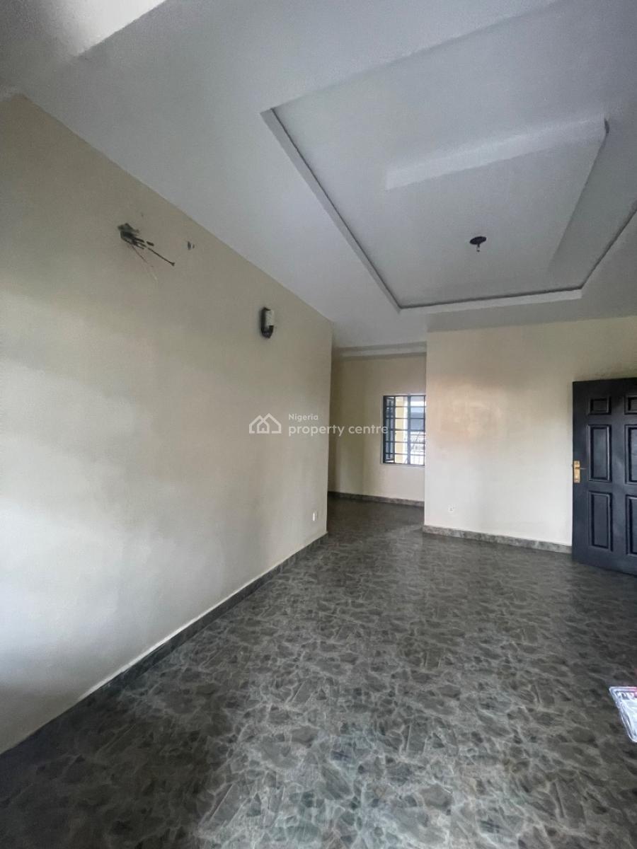 Massive 2 Bedroom Apartment Upstairs on Interlocked Road, Located at Sangotedo,road Interlocked,personal Prepaid, Sangotedo, Ajah, Lagos, Flat / Apartment for Rent