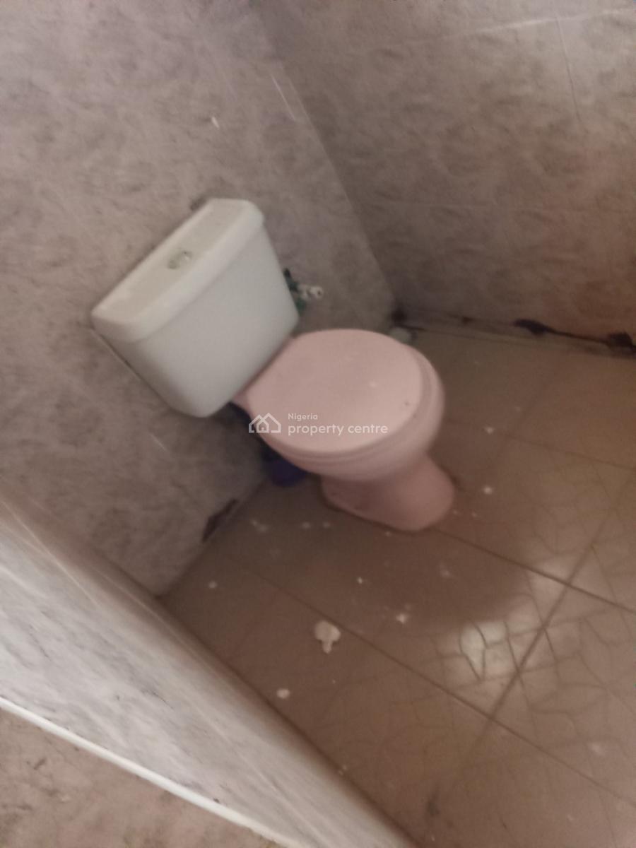 2 Bedroom Apartment, Palms Crescent Off Badore Road, Badore, Ajah, Lagos, Flat / Apartment for Rent