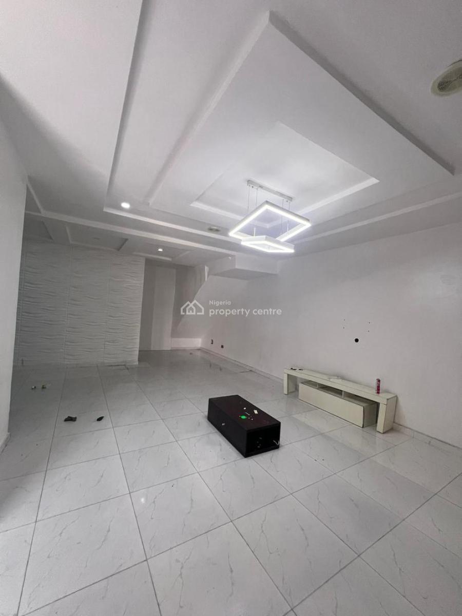 Well Specious Mini Flat in a Secured Estate, Orchid Road Victoria Bay Estate Royal Pine, Lekki, Lagos, Mini Flat (room and Parlour) for Rent