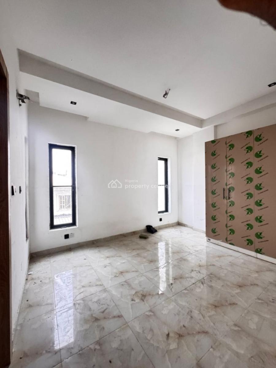 Luxurious  2 Bedroom Apartment in a Secured Estate, Ikate Elegushi, Lekki, Lagos, Flat / Apartment for Sale