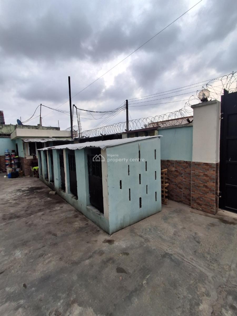 2bedroom Upstairs, in an Estate, Badore, Ajah, Lagos, Flat / Apartment for Rent