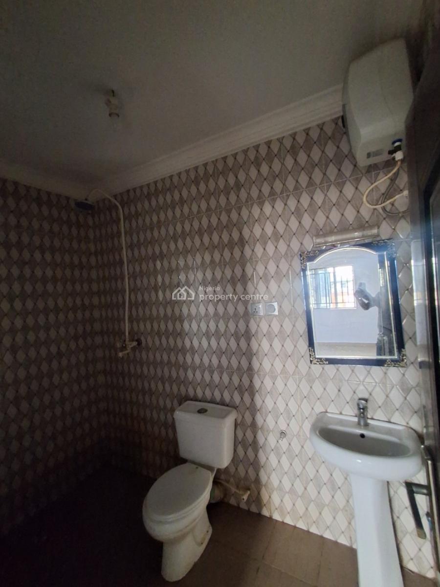 2bedroom Upstairs, in an Estate, Badore, Ajah, Lagos, Flat / Apartment for Rent