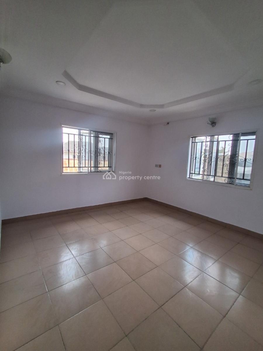 2bedroom Upstairs, in an Estate, Badore, Ajah, Lagos, Flat / Apartment for Rent