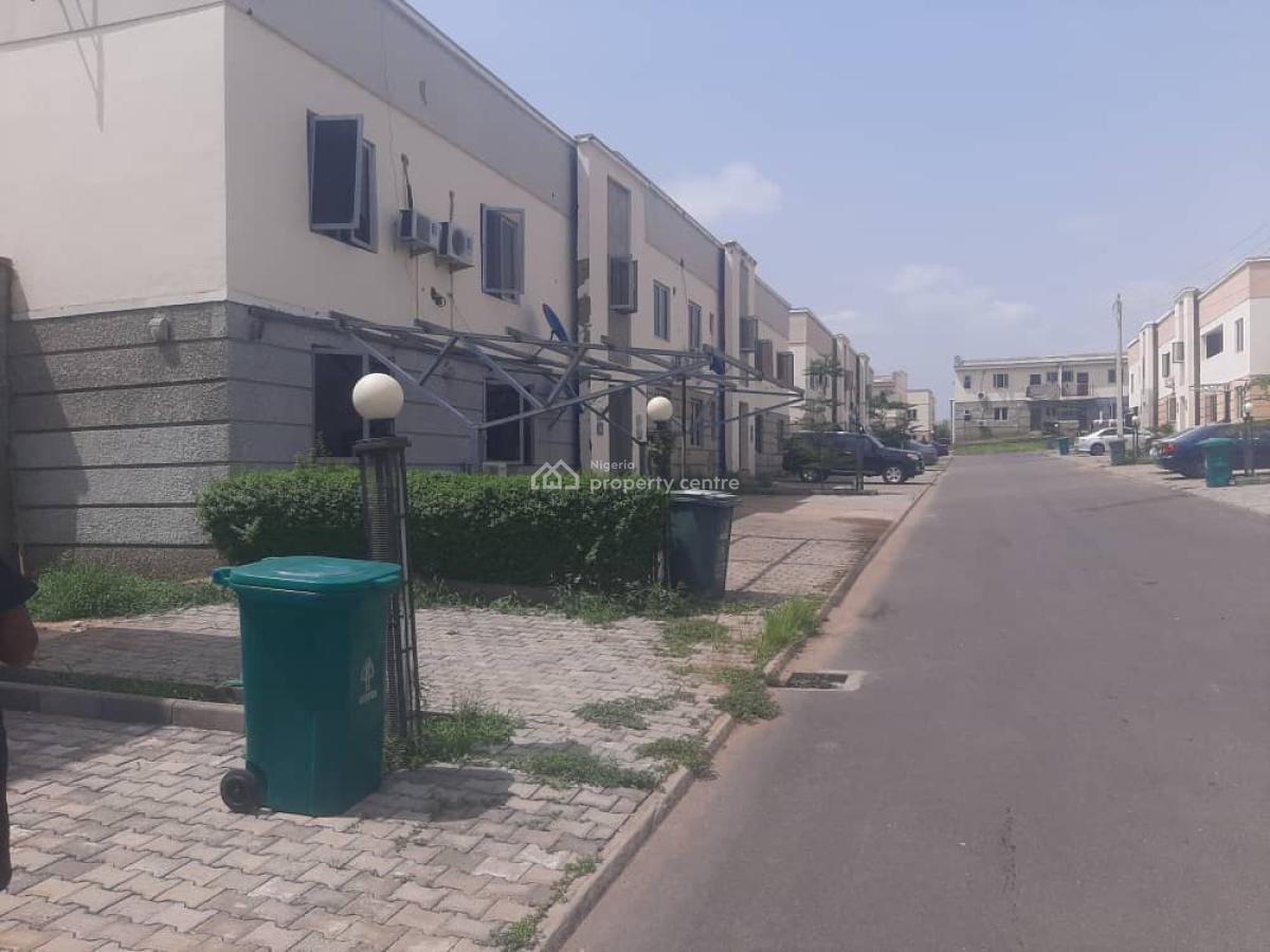 Tastefully Finished 3 Bedroom Block of Flat, Brains and Hammers City, Life Camp, Abuja, Flat / Apartment for Rent