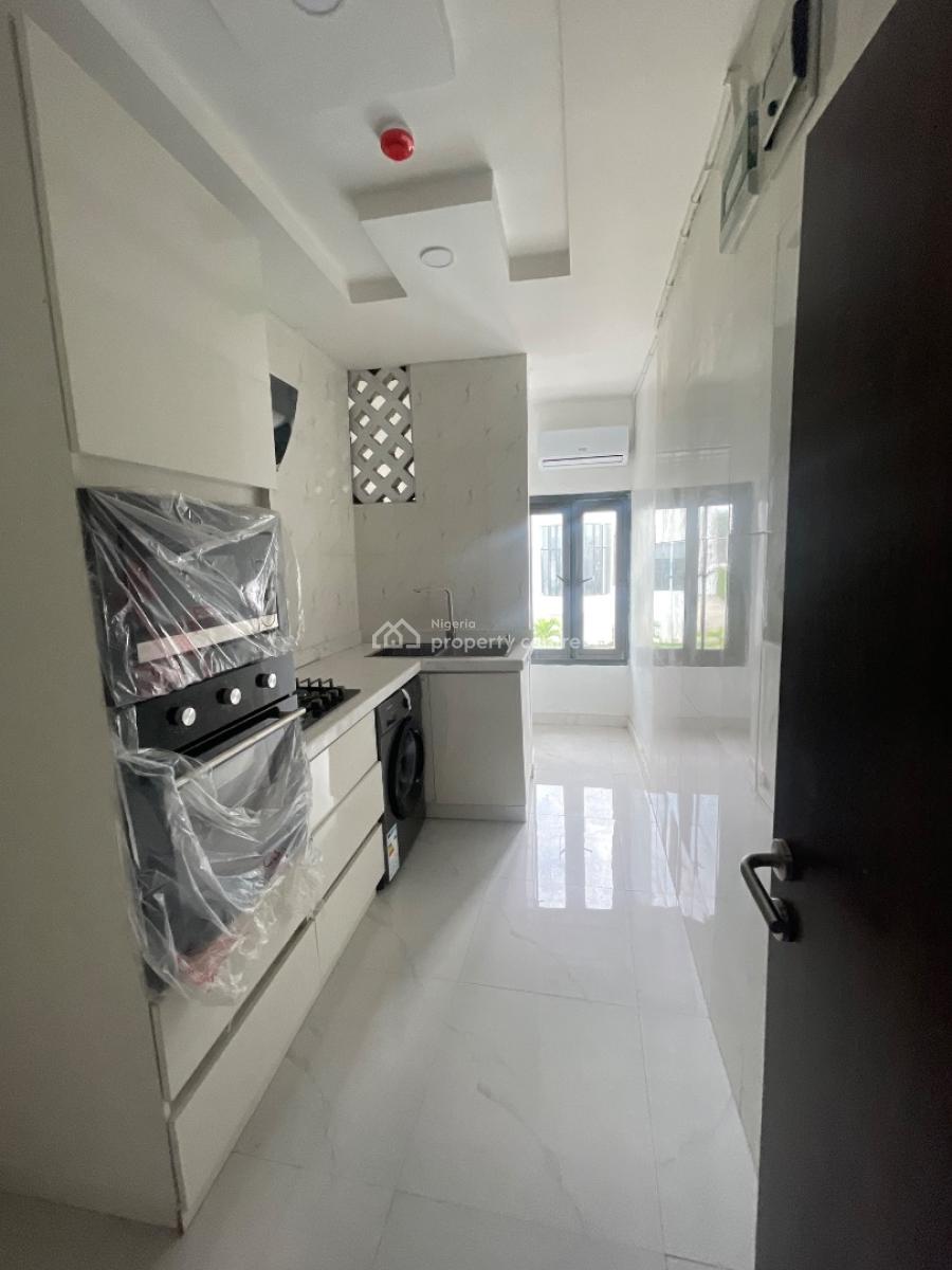 Waterview Property with One Bedroom, Bourdillon, Ikoyi, Lagos, Mini Flat (room and Parlour) for Rent