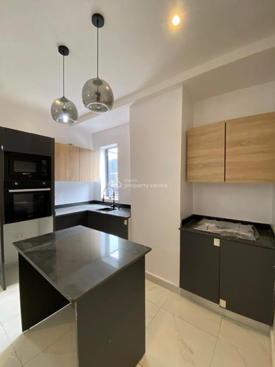 1 Bedroom Apartment with an Elevator, Gym, & Pool, Lekki Phase 1, Lekki, Lagos, Flat / Apartment for Sale