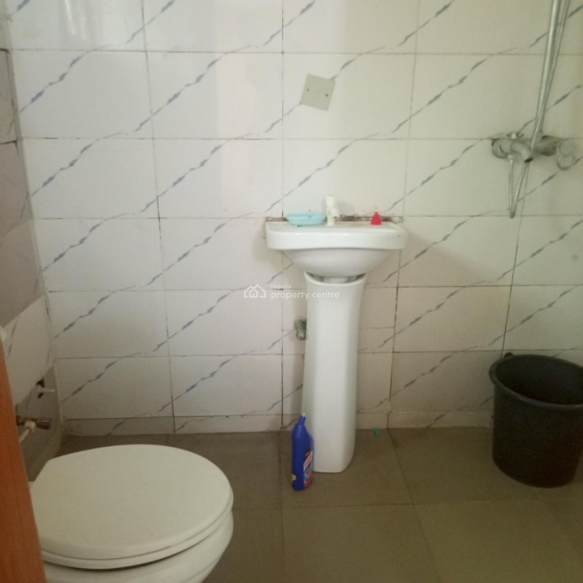Sharp and Spacious 2bedroom Apartment (downstairs), Lekki Pennusula Scheme 2 Abraham Adesanyan, Ogombo, Ajah, Lagos, Flat / Apartment for Rent