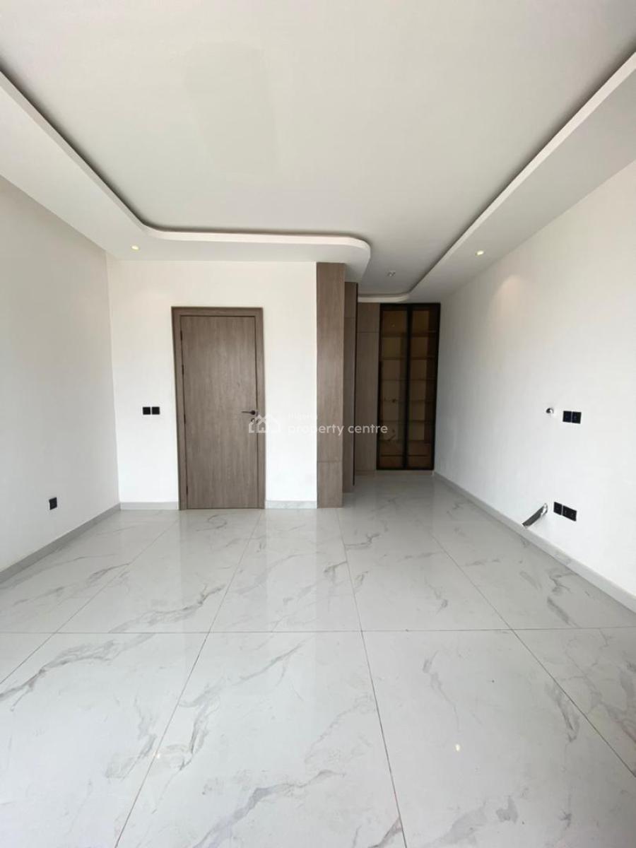 2 Bedroom Apartment with an Elevator,pool, Lekki Phase 1, Lekki, Lagos, Flat / Apartment for Sale