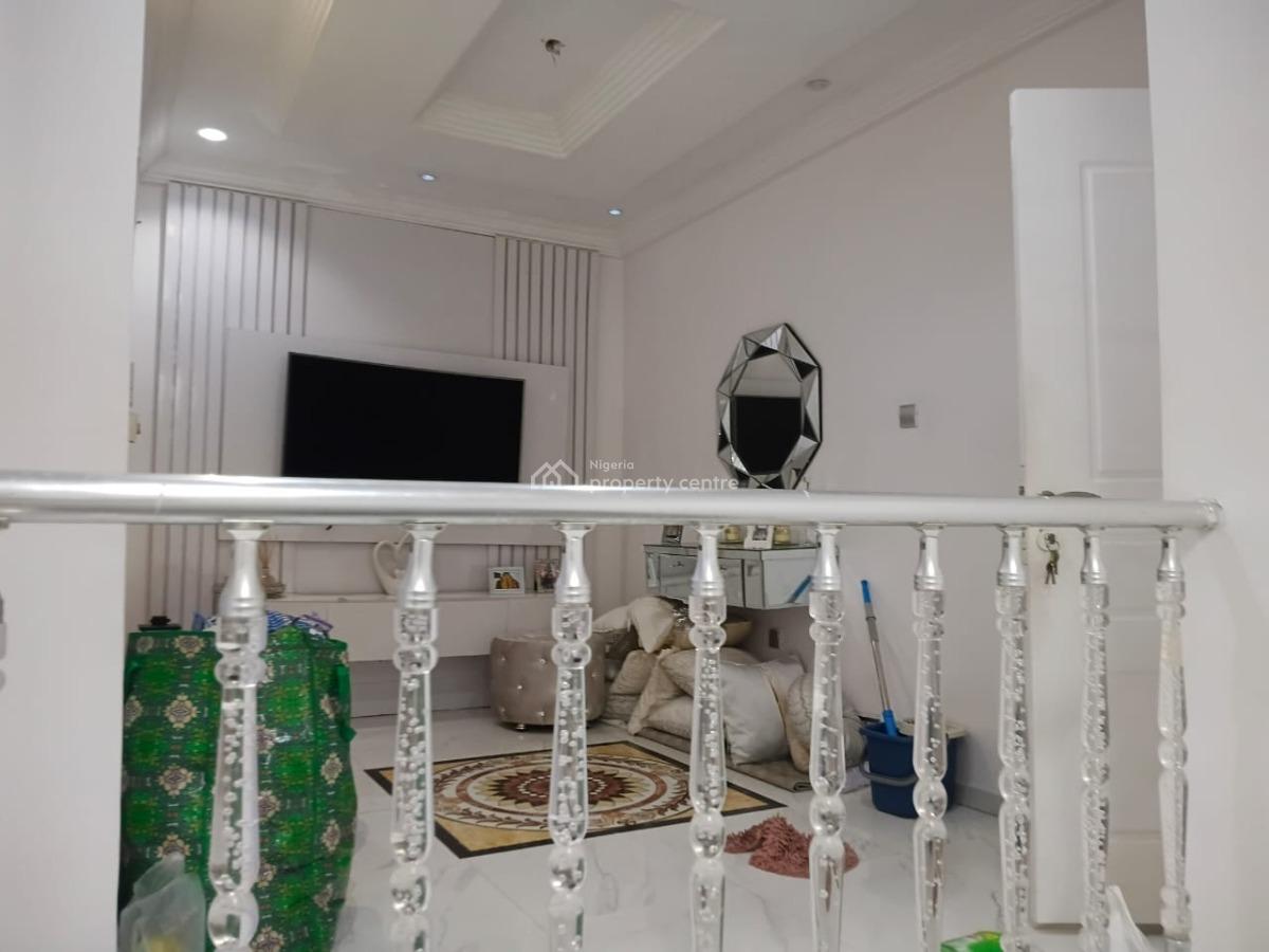 Spacious 4 Bedrooms Terrace Serviced Duplex House, Paradise 2 Estate Chevron Alternative Route, Lekki, Lagos, Terraced Duplex for Rent