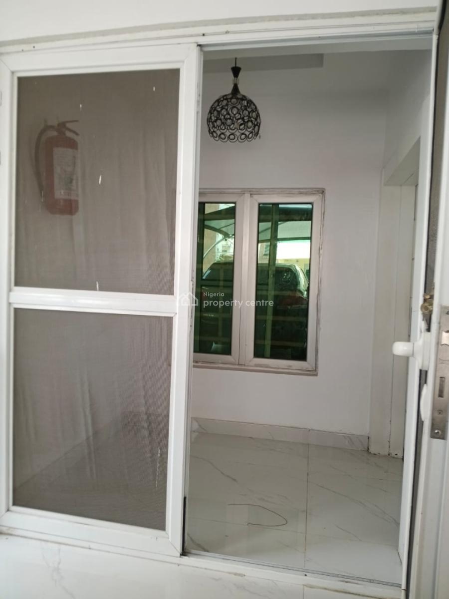 Spacious 4 Bedrooms Terrace Serviced Duplex House, Paradise 2 Estate Chevron Alternative Route, Lekki, Lagos, Terraced Duplex for Rent