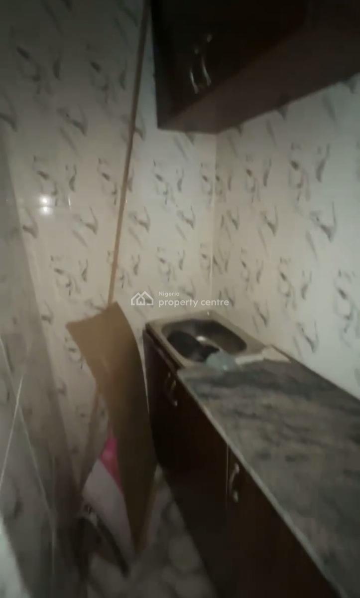 an Executively Built One Bedroom Apartment., Akoka, Yaba, Lagos, Mini Flat (room and Parlour) for Rent