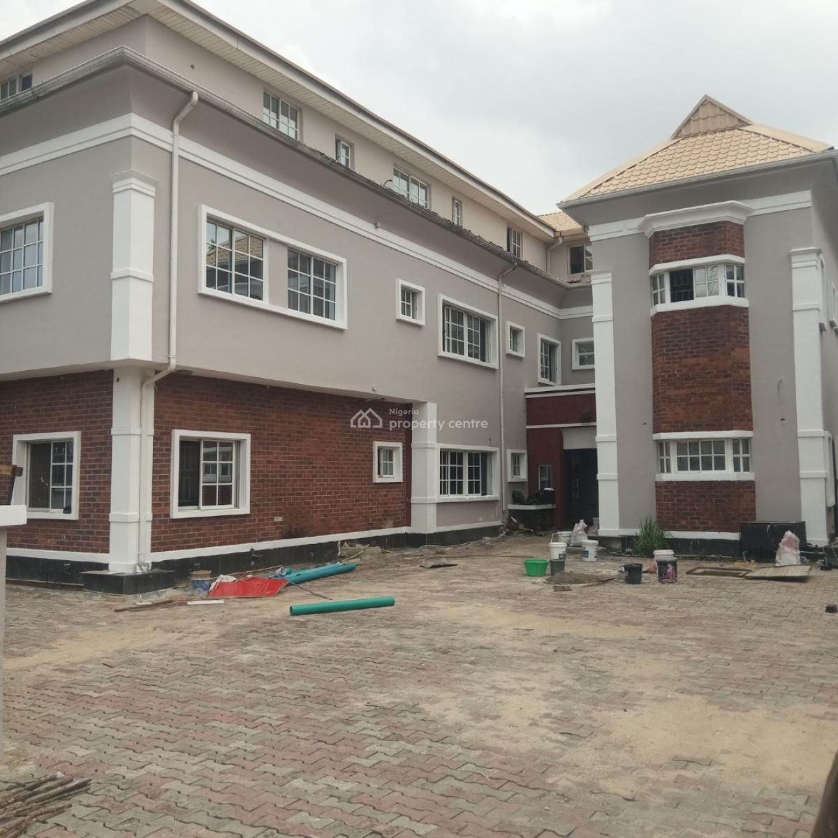Newly Renovated 3 Bedroom Apartments with Bq and Swimming Pool, Admiralty, Lekki Phase 1, Lekki, Lagos, Detached Duplex for Rent