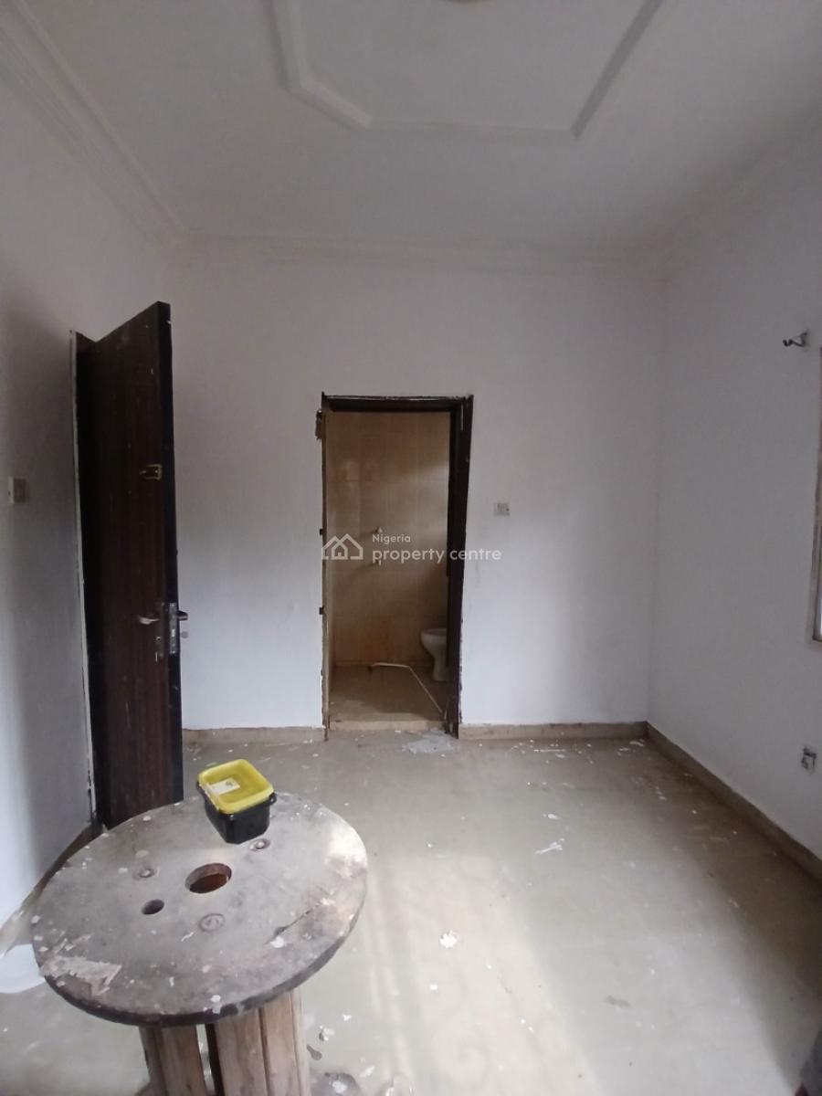a Room in a Shared Apartment, Okera Nla, Off Ado Road, Ajah, Lagos, Flat / Apartment for Rent