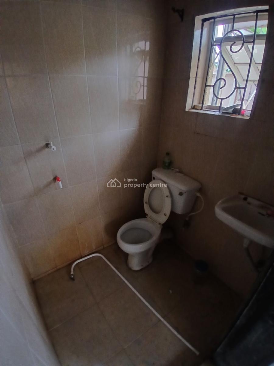 a Room in a Shared Apartment, Okera Nla, Off Ado Road, Ajah, Lagos, Flat / Apartment for Rent