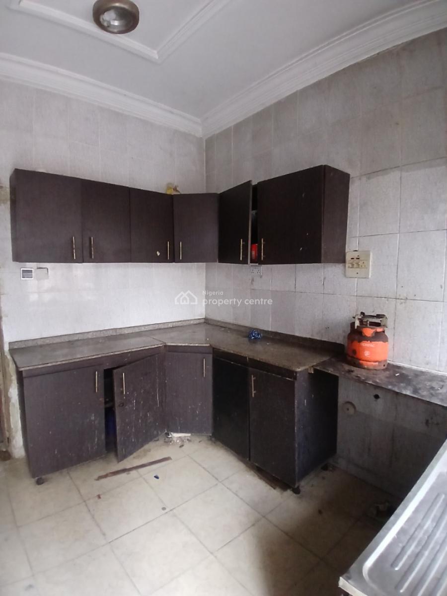 a Room in a Shared Apartment, Okera Nla, Off Ado Road, Ajah, Lagos, Flat / Apartment for Rent
