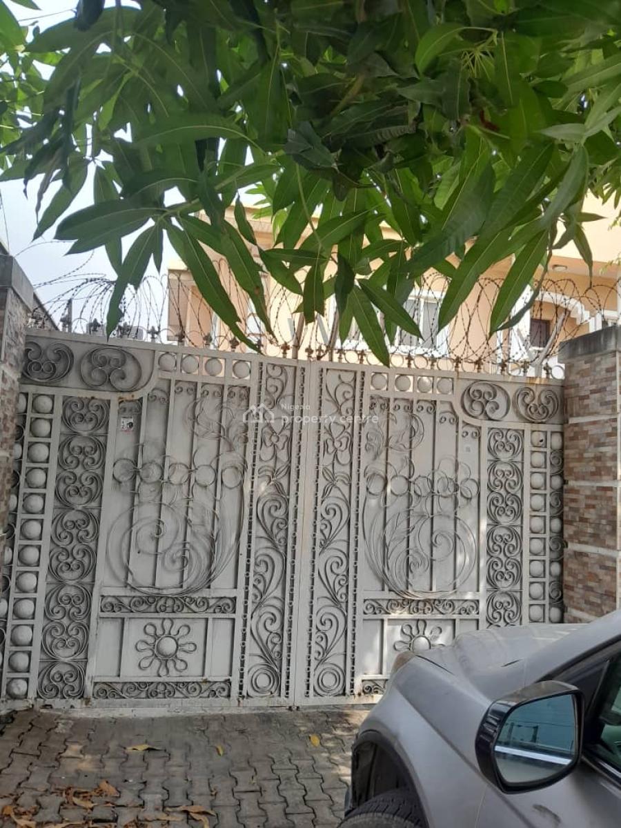 8bedroom Semi Detached Duplex at Lekki Phase 1, Lekki Phase 1, Lekki Phase 1, Lekki, Lagos, Semi-detached Duplex for Rent