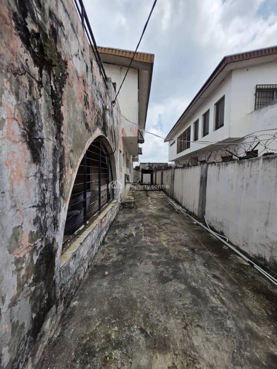 1500sqms Corner Piece of Land with a Structure, Opposite Bon Hotel, Off Ayoola Drive, New Bodija, Ibadan, Oyo, Residential Land for Sale