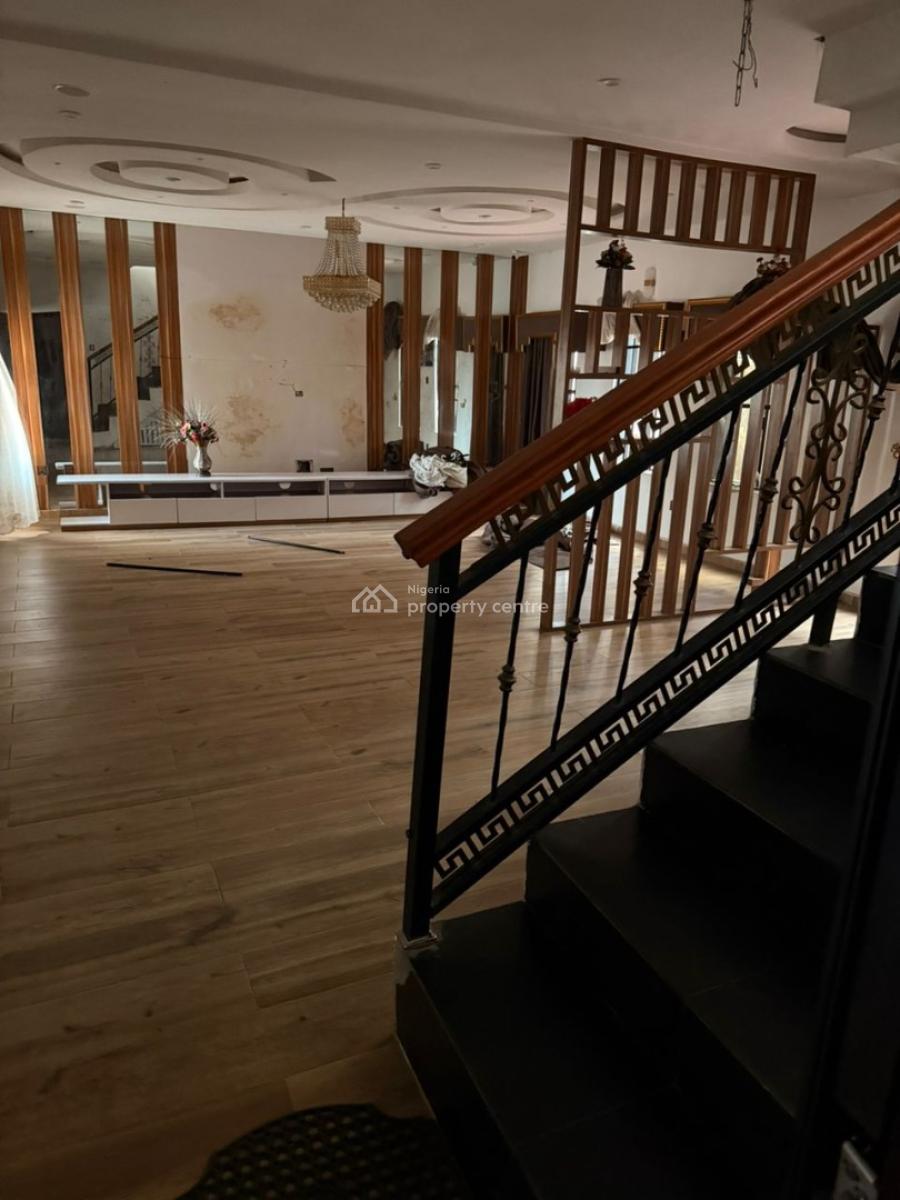 Room Downstairs with Shared Parlour and Kitchen, Gated and Secured Estate Behind Shoprite, Sangotedo, Ajah, Lagos, Flat / Apartment for Rent