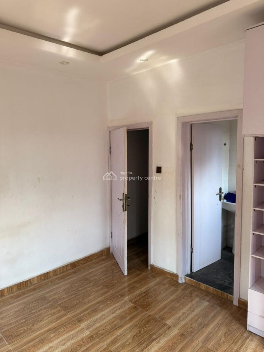 Room Downstairs with Shared Parlour and Kitchen, Gated and Secured Estate Behind Shoprite, Sangotedo, Ajah, Lagos, Flat / Apartment for Rent