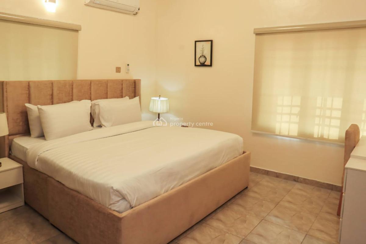 Nicely Furnished 2 Bedroom Apartment, Ikeja Gra, Ikeja, Lagos, Flat / Apartment Short Let
