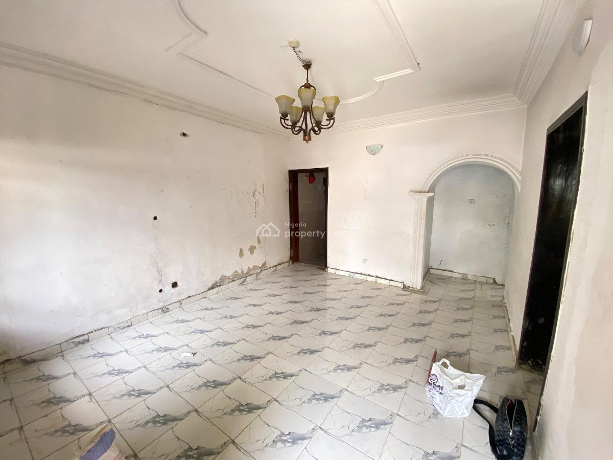 Renovated 2 Bedroom Apartment, Ilasan, Lekki, Lagos, Flat / Apartment for Rent