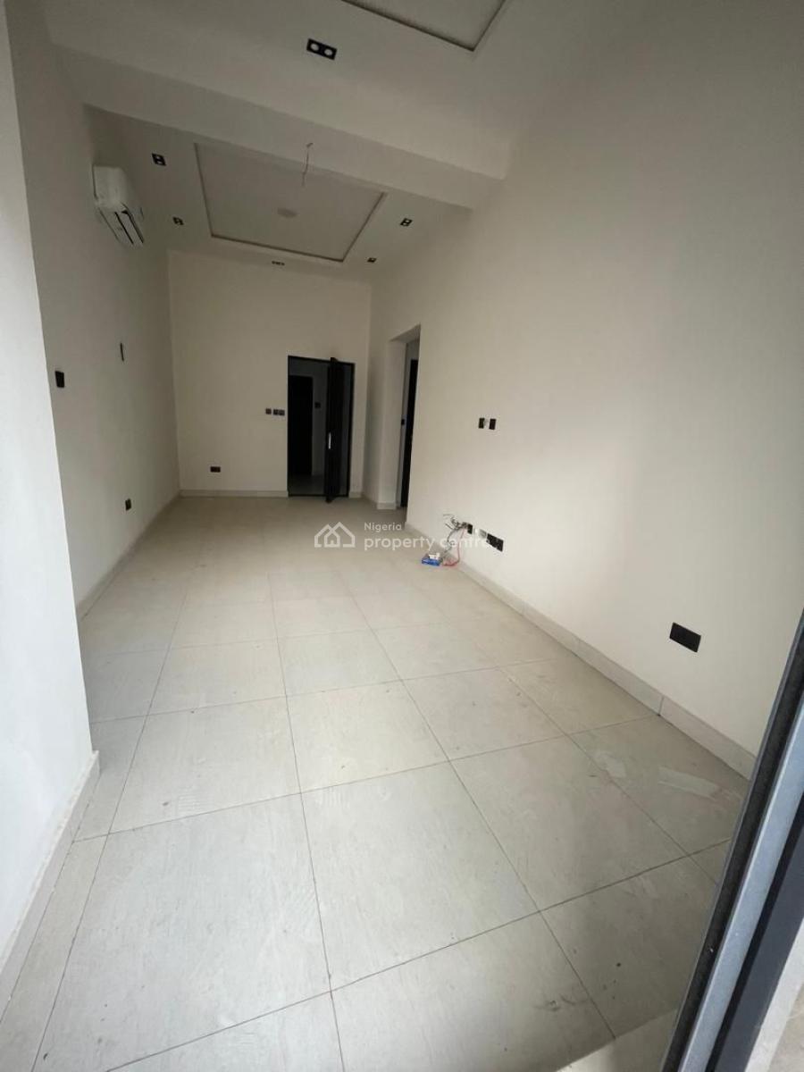 2 Bedroom Flat with Bq, Off Dome Church, Lekki Phase 1, Lekki, Lagos, Flat / Apartment for Rent