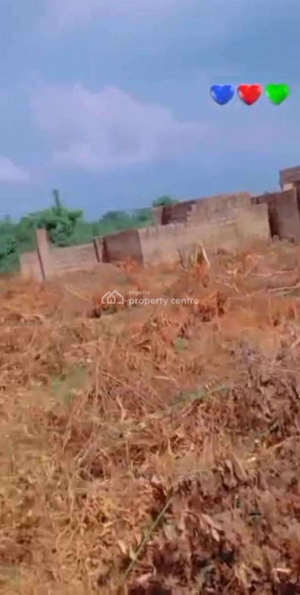 Distress Carcass 3 Bedrooms Flat Apartment with Enough Space, Lguomo Community,auchi Bypass, Benin, Oredo, Edo, Flat / Apartment for Sale