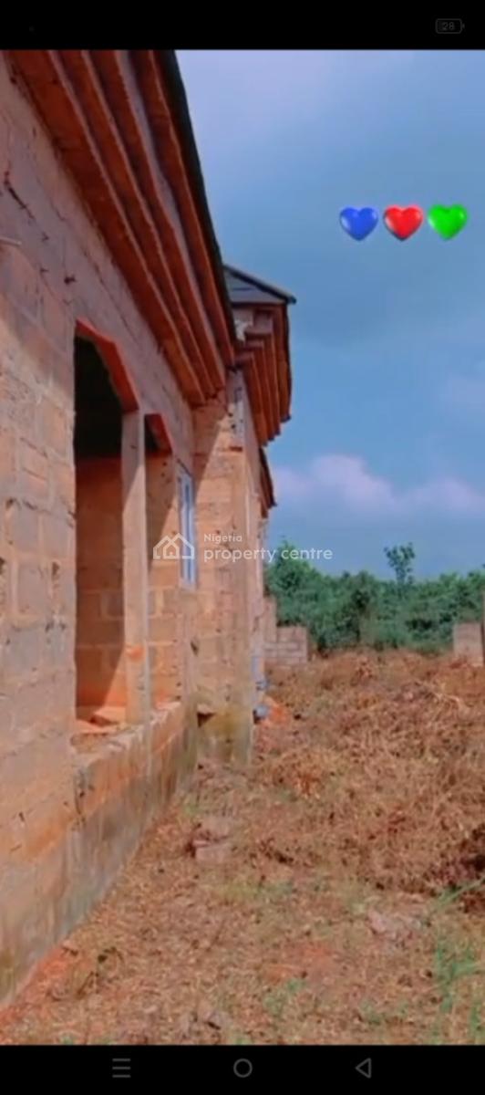 Distress Carcass 3 Bedrooms Flat Apartment with Enough Space, Lguomo Community,auchi Bypass, Benin, Oredo, Edo, Flat / Apartment for Sale