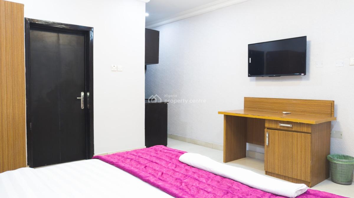 Nicely Furnished Studio Apartment, Ikeja, Lagos, Flat / Apartment Short Let