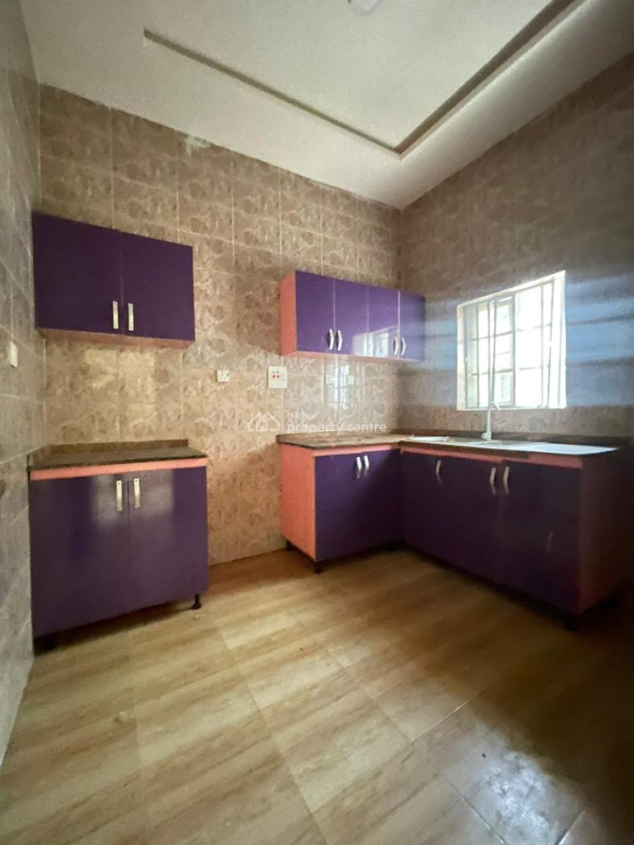 Well Maintained 3 Bedroom Apartment with Excellent Facilities, Olokonla, Ajah, Lagos, Flat / Apartment for Rent