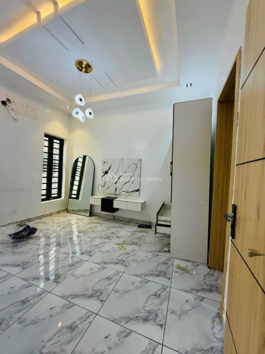 Serviced 2 Bedrooms Apartment with Swimming Pool and Gym, Ikate, Lekki, Lagos, Flat / Apartment for Rent