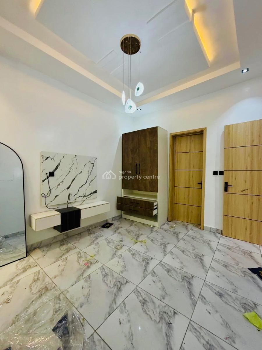 Serviced 2 Bedrooms Apartment with Swimming Pool and Gym, Ikate, Lekki, Lagos, Flat / Apartment for Rent