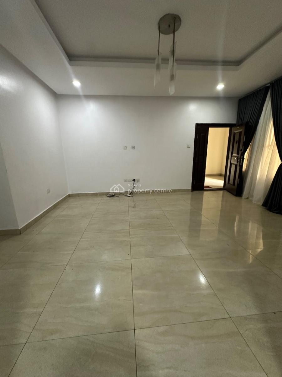 Two Bedroom Flat, Off Admiralty Way, Lekki Phase 1, Lekki, Lagos, Flat / Apartment for Rent