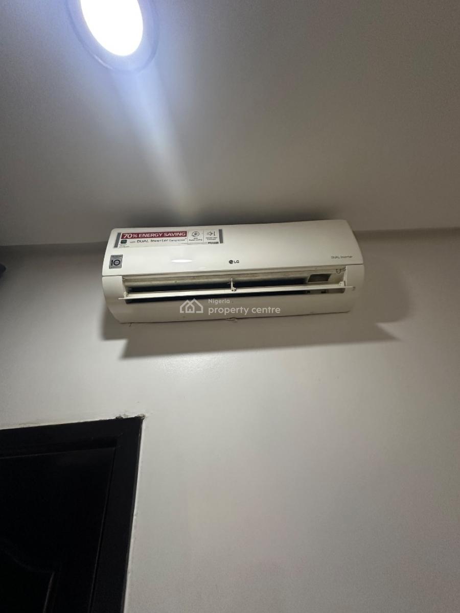 Two Bedroom Flat, Off Admiralty Way, Lekki Phase 1, Lekki, Lagos, Flat / Apartment for Rent